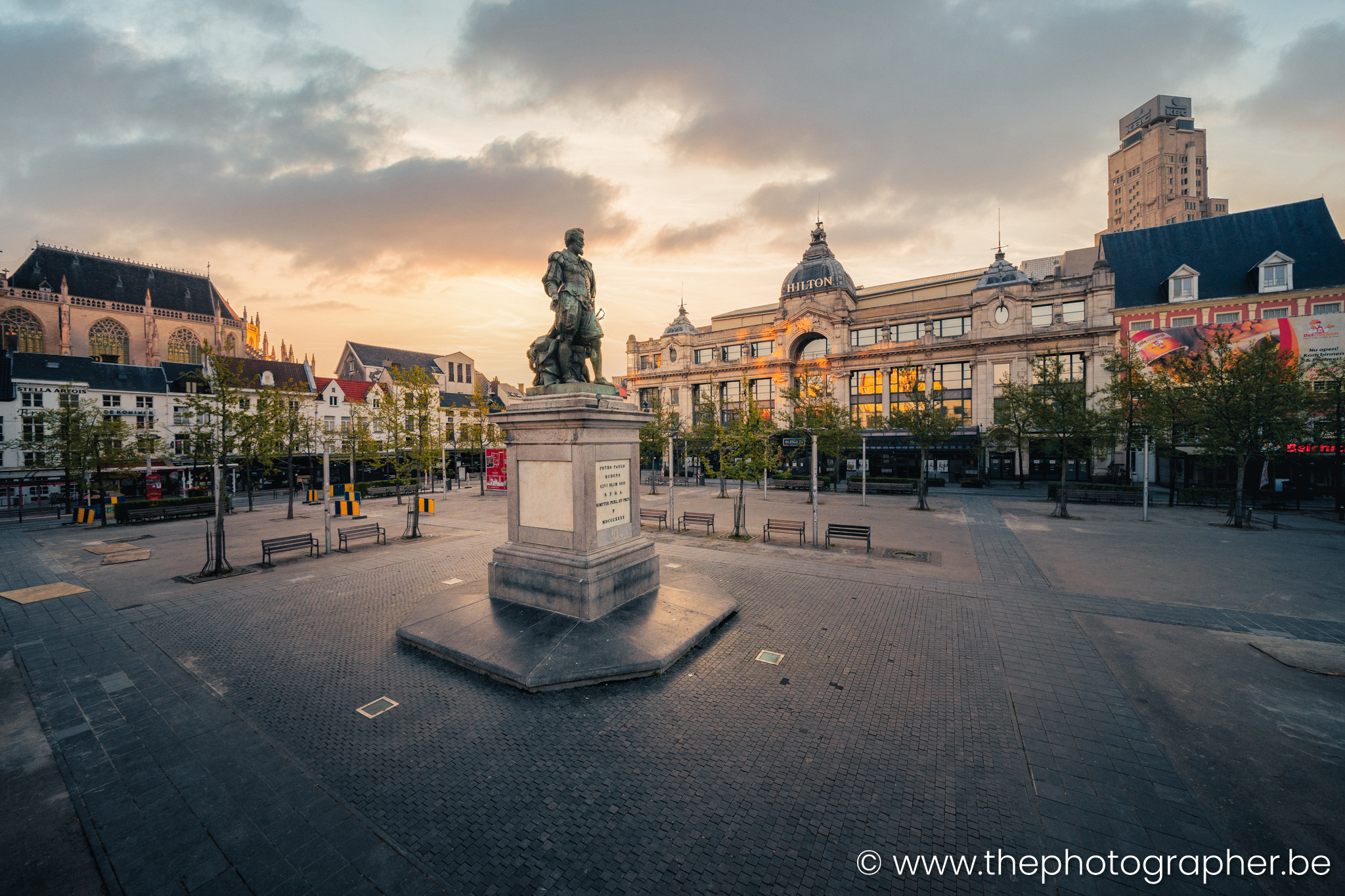 Lonely Antwerp bewerkt